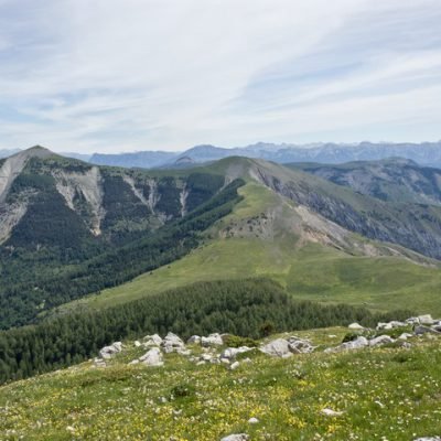 Lac des monges randonnées pédestres alpes de haute provence